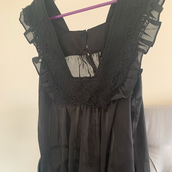 Bnwt Pilgrim Australian designer black lace top - Picture 1 of 6